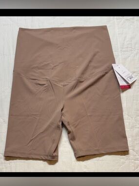 Isabel by Ingrid & Isabel Maternity Active Bike‎ Shorts XL Taupe Full Panel NWT